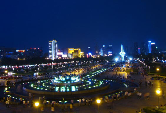 泉城广场
